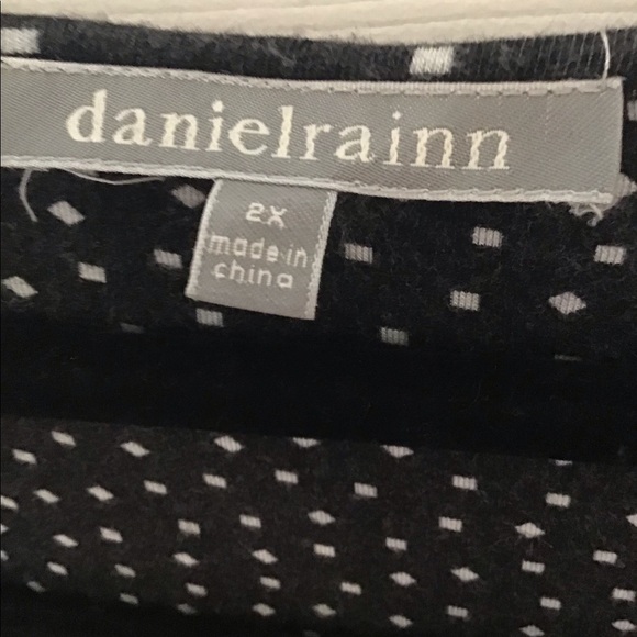 Plus Size Daniel Rainn Tunic - Picture 4 of 5